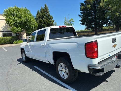 Used 2017 Chevrolet Silverado 1500 LT w/ LT Eassist Package RWD image 5