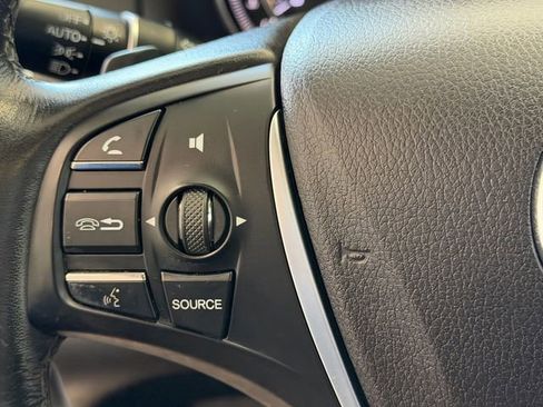 Used 2017 Acura TLX FWD image 20