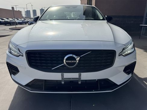 Used 2022 Volvo S60 T8 R-Design Expression w/ Premium Package image 10