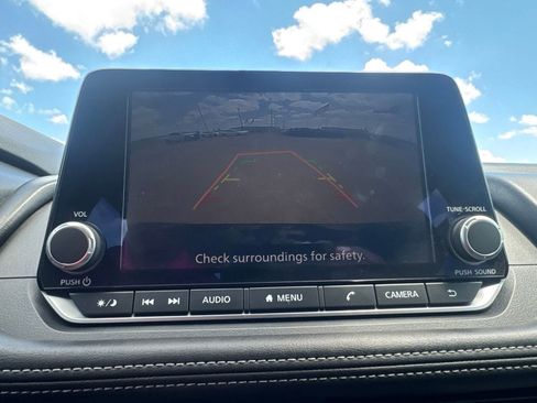 Used 2026 Nissan Rogue S FWD image 45