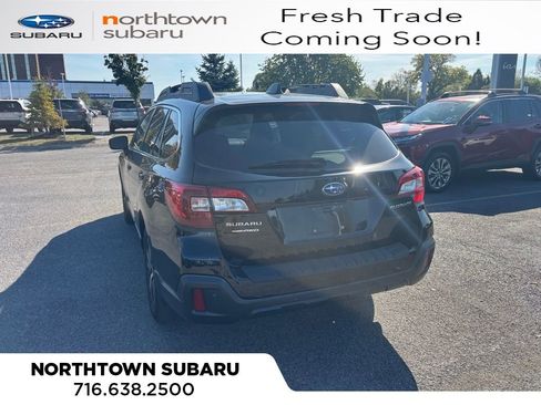 Used 2019 Subaru Outback 2.5i Limited image 3