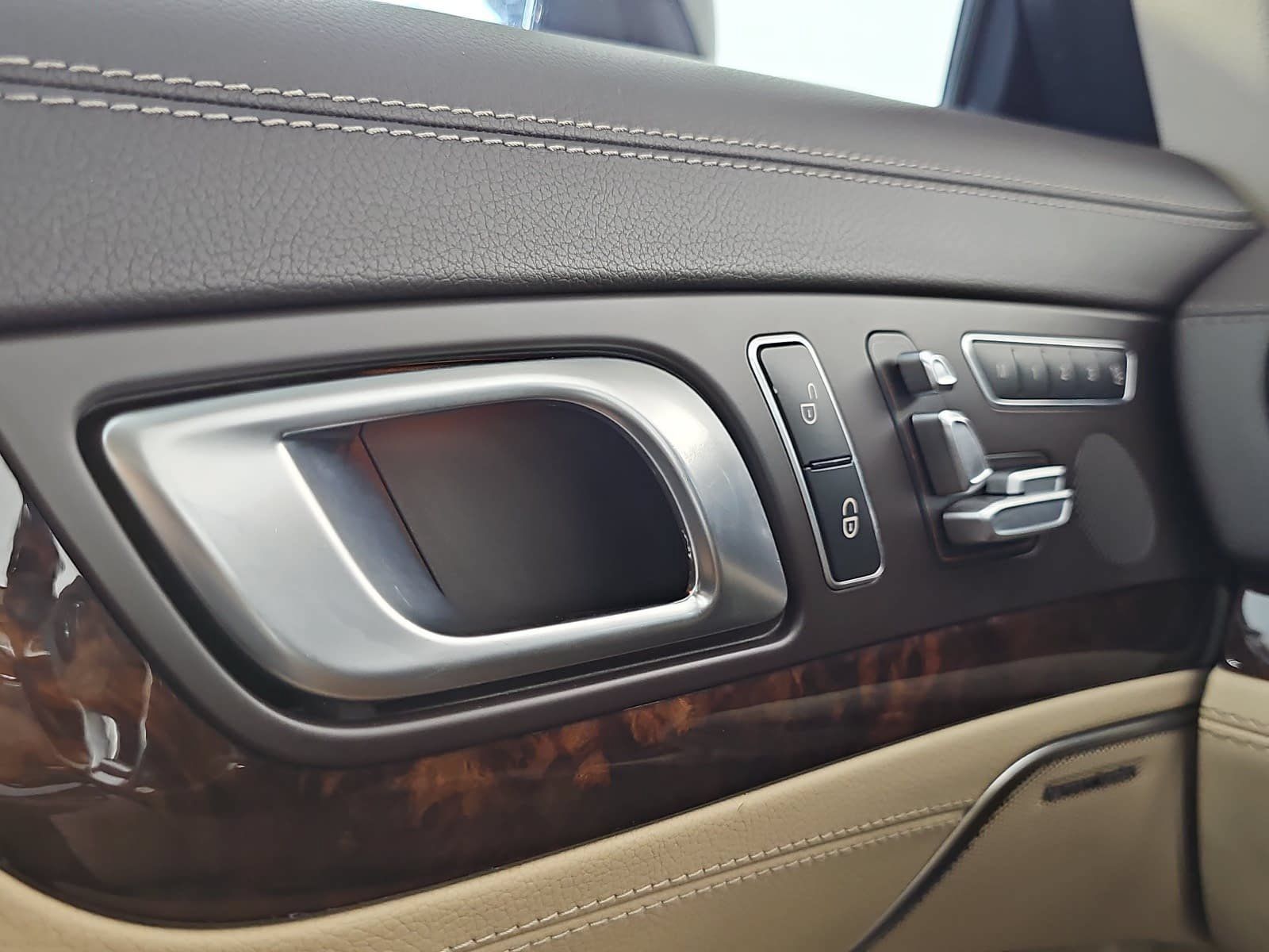 Used 2016 Mercedes-Benz SL 400 image 26