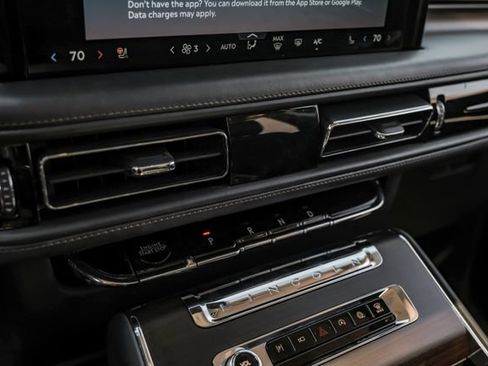 Used 2025 Lincoln Aviator Reserve w/ Jet Appearance Package AWD/4WD image 34