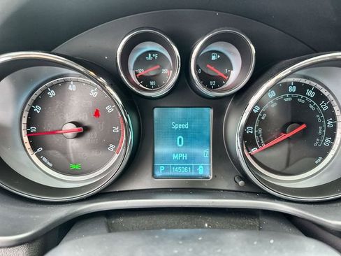 Used 2011 Buick Regal CXL image 23