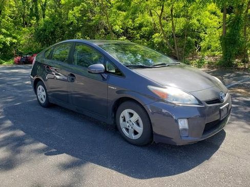 Used 2011 Toyota Prius Two FWD image 1