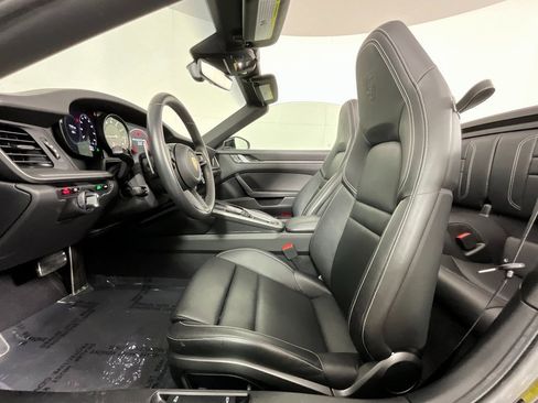 Used 2020 Porsche 911 Carrera 4S image 17