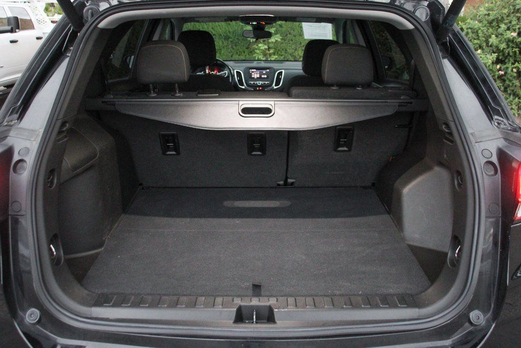 Used 2022 Chevrolet Equinox LT w/ Driver Convenience Package FWD image 8
