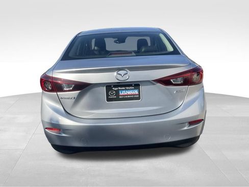 Used 2018 MAZDA MAZDA3 Touring FWD image 6