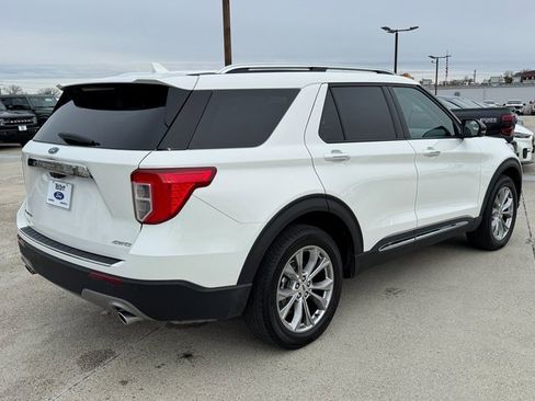 Used 2023 Ford Explorer Limited w/ Equipment Group 301A image 8