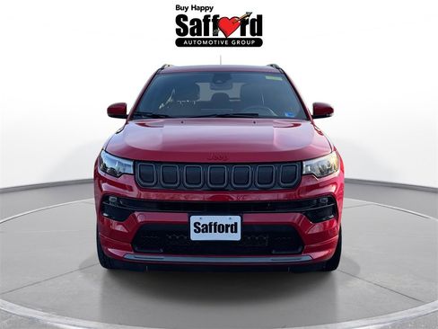 Used 2022 Jeep Compass Limited w/ (RED) Package image 8