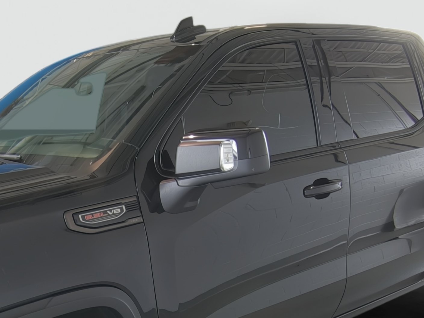 Used 2024 GMC Sierra 1500 AT4X AWD/4WD image 8