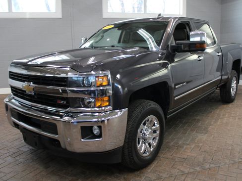 Used 2015 Chevrolet Silverado 2500 LTZ w/ Duramax Plus Package image 3