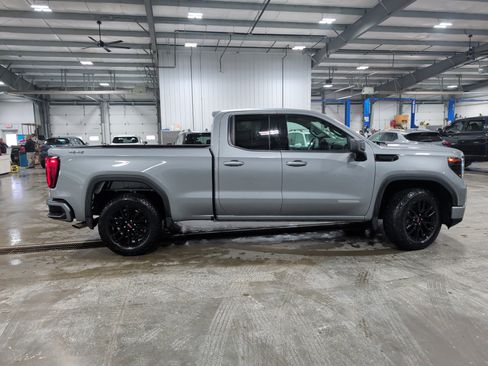 Used 2023 GMC Sierra 1500 Elevation image 2