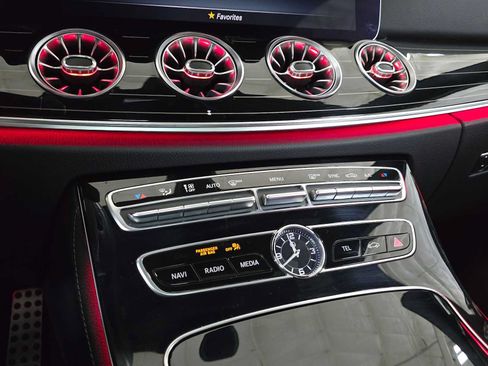 Certified 2020 Mercedes-Benz E 450 4MATIC Coupe image 34
