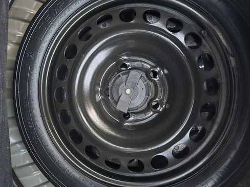 Used 2021 Chevrolet Equinox LT image 51