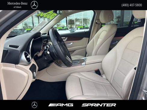 Certified 2022 Mercedes-Benz GLC 300 image 9