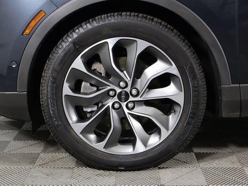 Used 2022 Lincoln Nautilus Reserve image 27