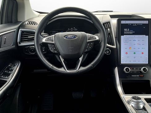 Used 2023 Ford Edge SEL w/ Convenience Package image 5