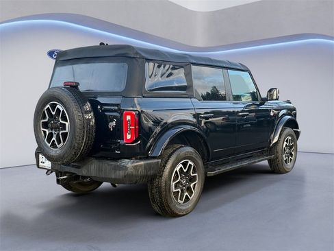 Used 2022 Ford Bronco Outer Banks image 5