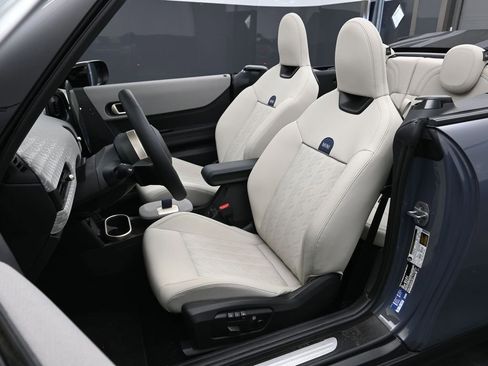 Used 2025 MINI Cooper S image 5