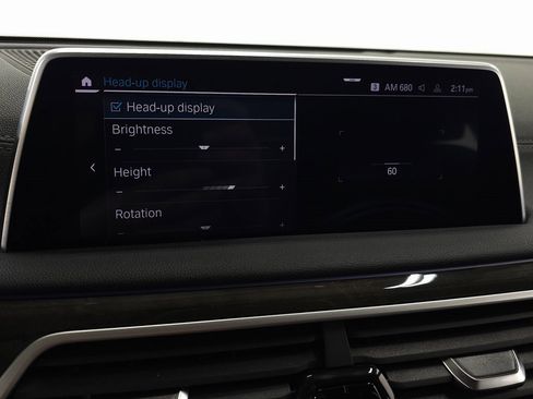 Used 2020 BMW 745e xDrive image 23