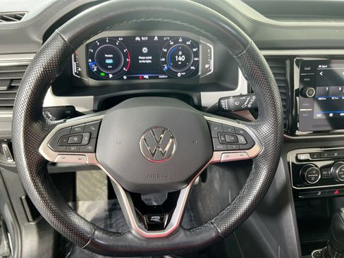 Used 2022 Volkswagen Atlas SEL R-Line image 11