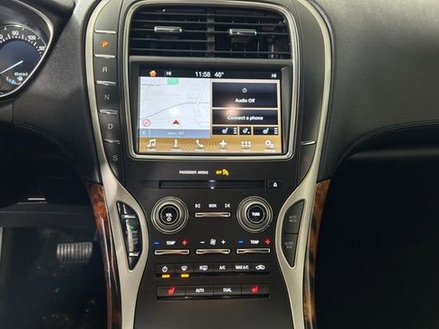 Used 2017 Lincoln MKX Select w/ Select Plus Package image 22