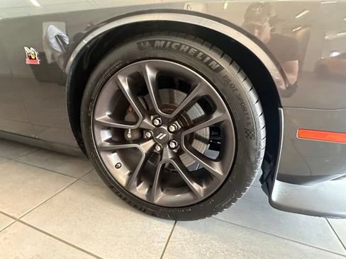 Used 2020 Dodge Challenger R/T Scat Pack RWD image 11
