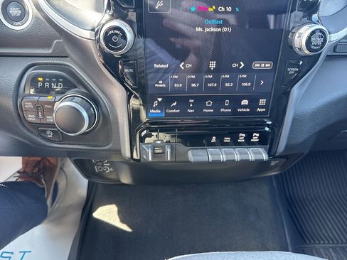 Used 2023 RAM 1500 Big Horn image 16