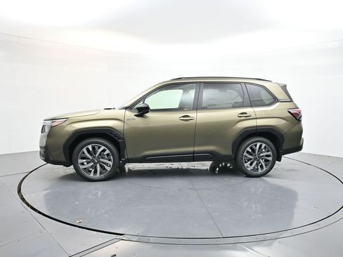 New 2025 Subaru Forester Touring image 4