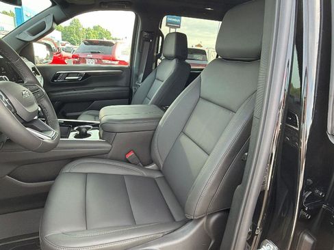 New 2026 Chevrolet Suburban Z71 w/ Comfort Package AWD/4WD image 18
