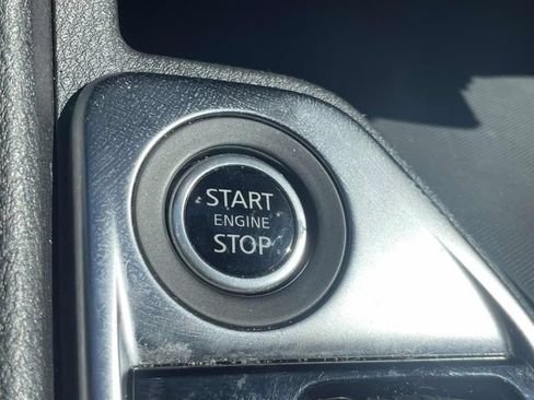 Used 2025 Nissan Sentra SV FWD image 22