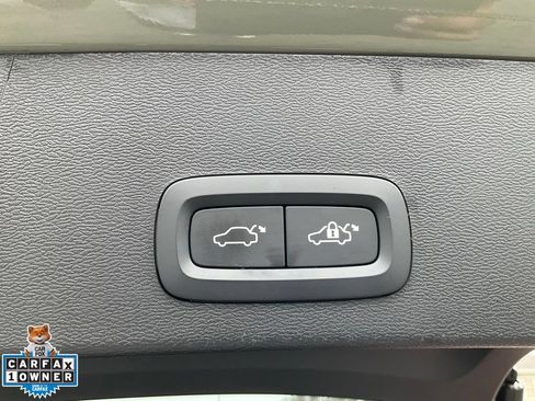Used 2023 Volvo XC40 Recharge Plus w/ Protection Package Premier AWD/4WD image 10