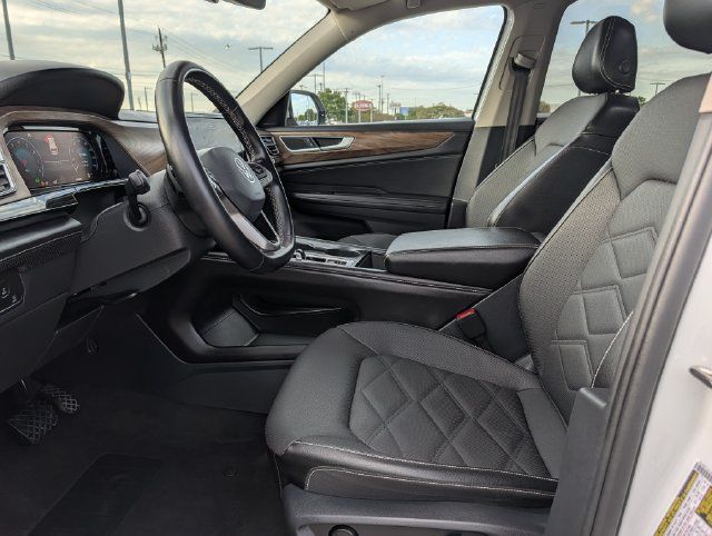 Used 2024 Volkswagen Atlas SE FWD image 26