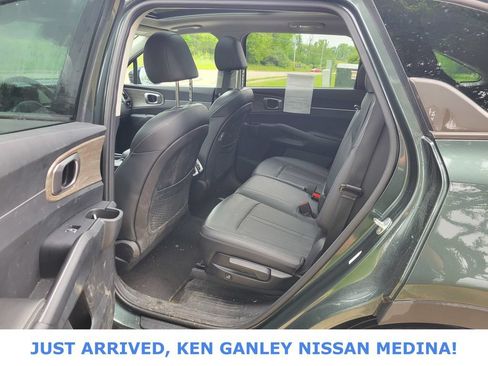 Used 2023 Kia Sorento S w/ Panoramic Sunroof Package AWD/4WD image 16