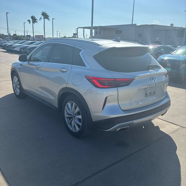 Used 2019 INFINITI QX50 Essential w/ Premium Heat Package FWD image 2