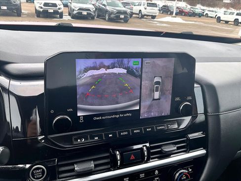 Used 2023 Nissan Pathfinder SL image 20