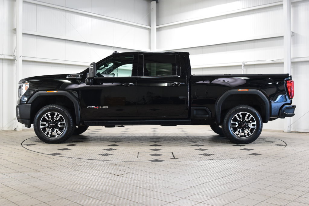 Used 2022 GMC Sierra 2500 AT4 w/ AT4 Premium Plus Package AWD/4WD image 4
