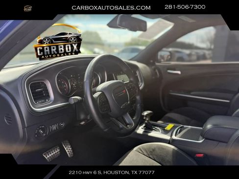 Used 2020 Dodge Charger Scat Pack w/ Plus Group RWD image 17