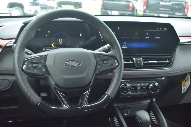 Used 2026 Chevrolet TrailBlazer RS w/ Convenience Package AWD/4WD image 19