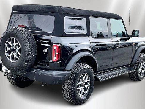 Certified 2023 Ford Bronco Badlands image 2