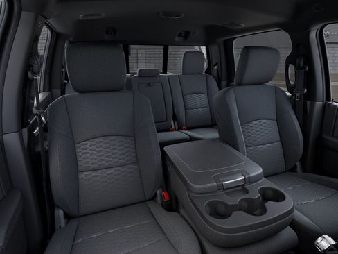 New 2026 RAM 2500 Big Horn AWD/4WD image 24