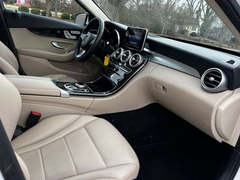 Used 2018 Mercedes-Benz C 300 4MATIC Sedan image 21