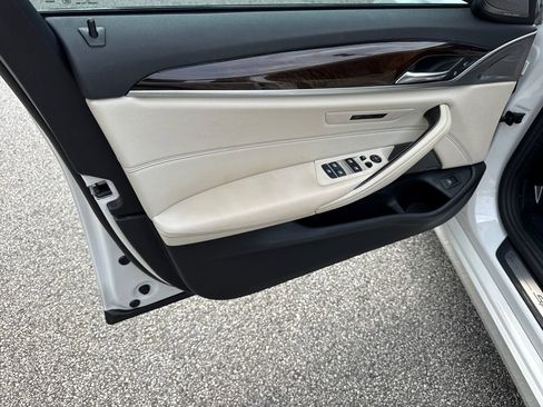Used 2017 BMW 540i RWD image 10