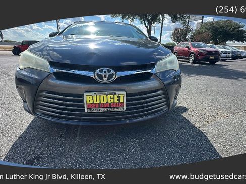 Used 2016 Toyota Camry LE w/ Moonroof Package FWD image 8