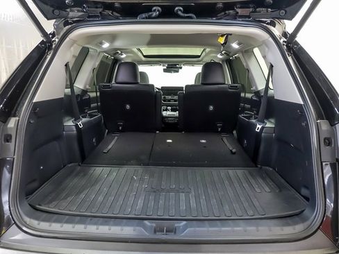Used 2025 Toyota Grand Highlander AWD image 23