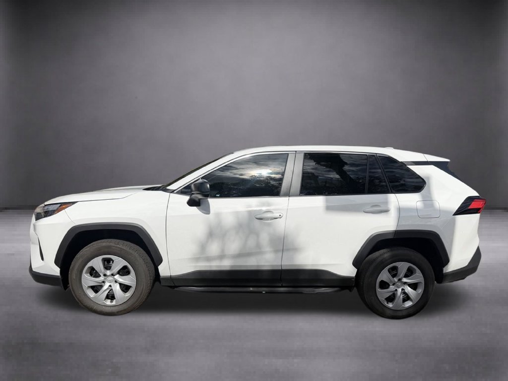 Used 2025 Toyota RAV4 LE AWD/4WD image 7