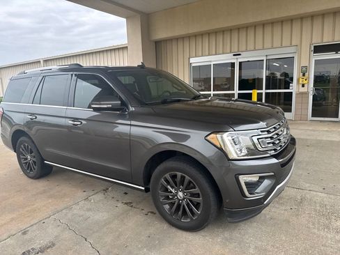 Used 2019 Ford Expedition Limited w/ Equipment Group 301A RWD image 17