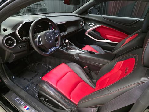 Used 2016 Chevrolet Camaro SS RWD image 20
