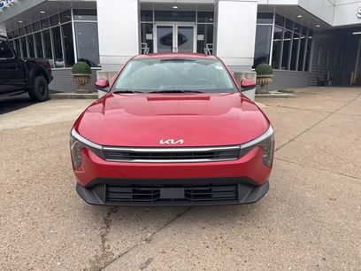 New 2025 Kia K4 LXS